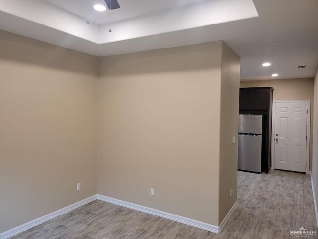 Building Photo - 7 W Kohala Ave