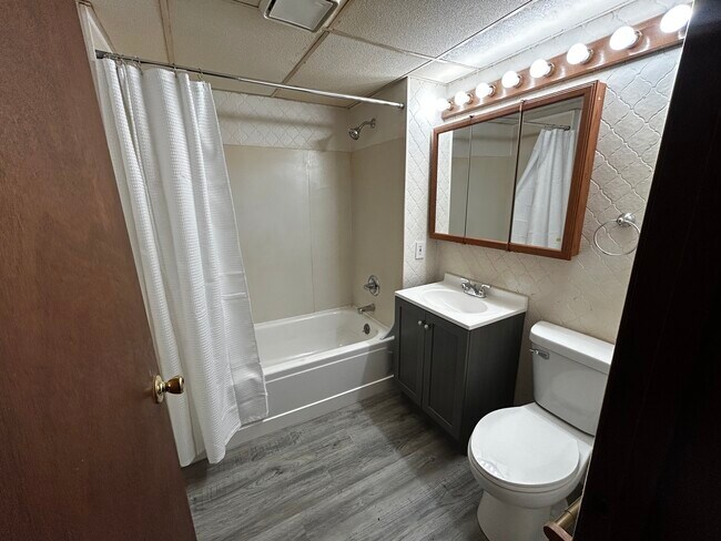 Foto del edificio - 106 Warsaw St