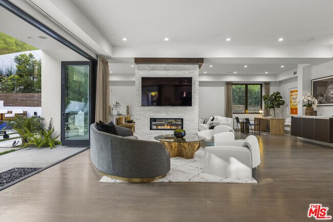 Foto del edificio - 9586 Shirley Ln
