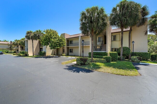 Building Photo - 1605 US-1