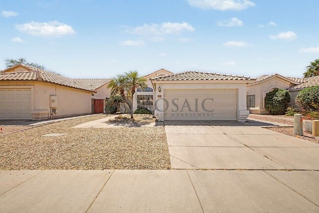 Photo - 1271 W Gail Dr House