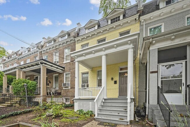 Photo - 310 Taylor St NW Townhome