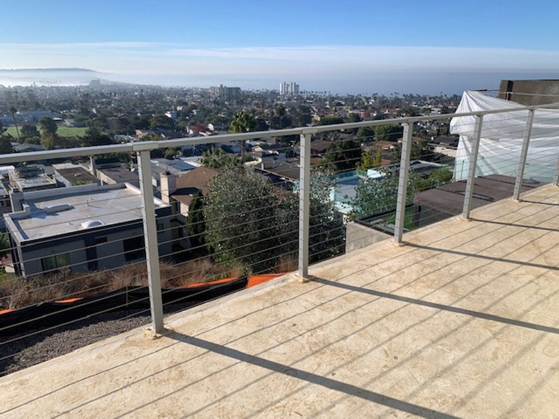 Primary Photo - North Pacific Beach, 2 bedroom 2 bath with...