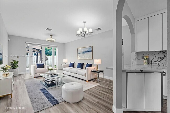 Foto del edificio - 640 SE 1st St