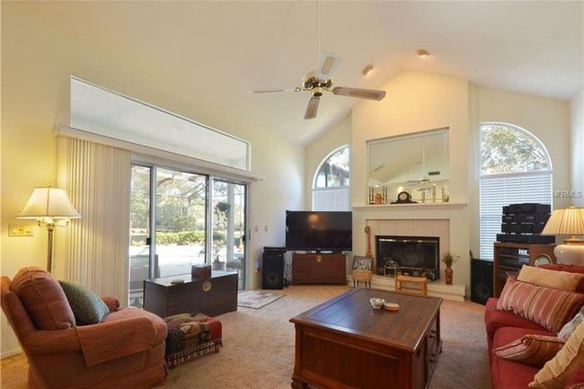 Building Photo - 2435 Sweetwater Country Club Pl Dr