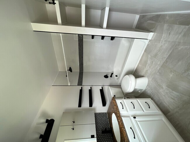 Building Photo - 5980 Woodwind Ct