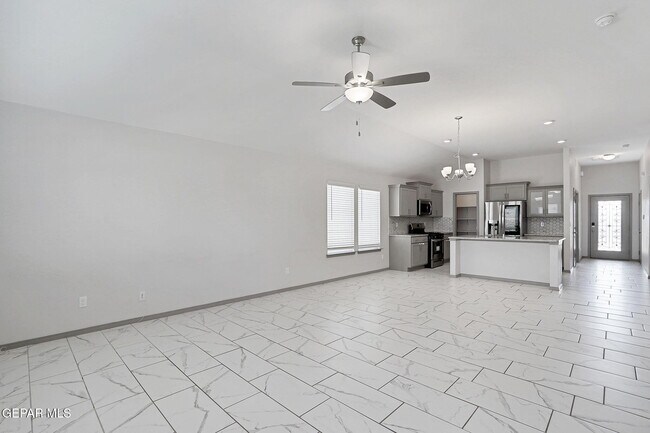 Building Photo - 1129 Indigo Sky St