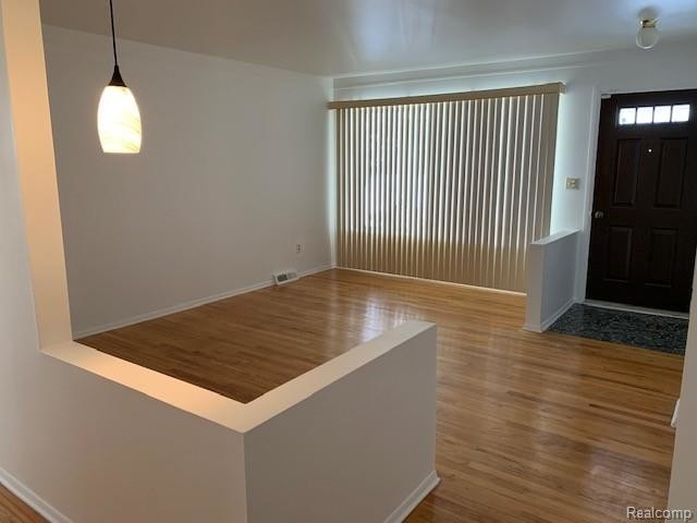 Building Photo - 36863 Myra Ct