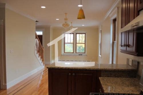 Building Photo - 46 Gerrish St