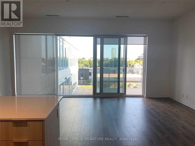 Photo du bâtiment - 20 Tubman Ave