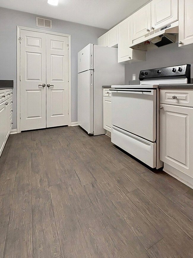 Building Photo - Hays Mill