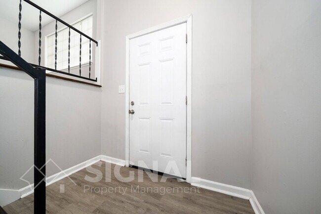 Foto del edificio - 5114 Beacon Dr