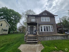 Building Photo - 3302 Parkwood Ave