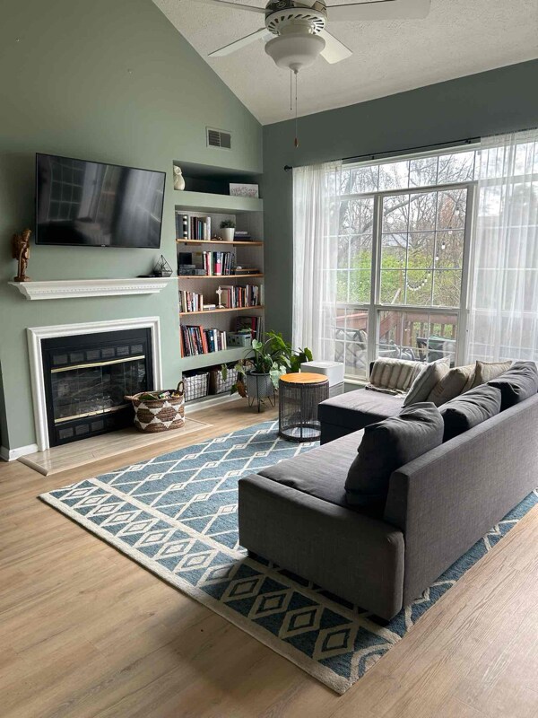 Building Photo - 4112 Meadowgreen Dr