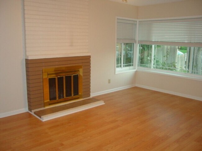 Foto del edificio - Coming Soon!   Nice 3 bedroom 2 bath home in Rancho Cordova