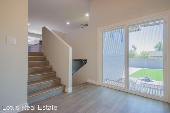 Building Photo - 4 br, 2.5 bath House - 441 E Carson Dr.