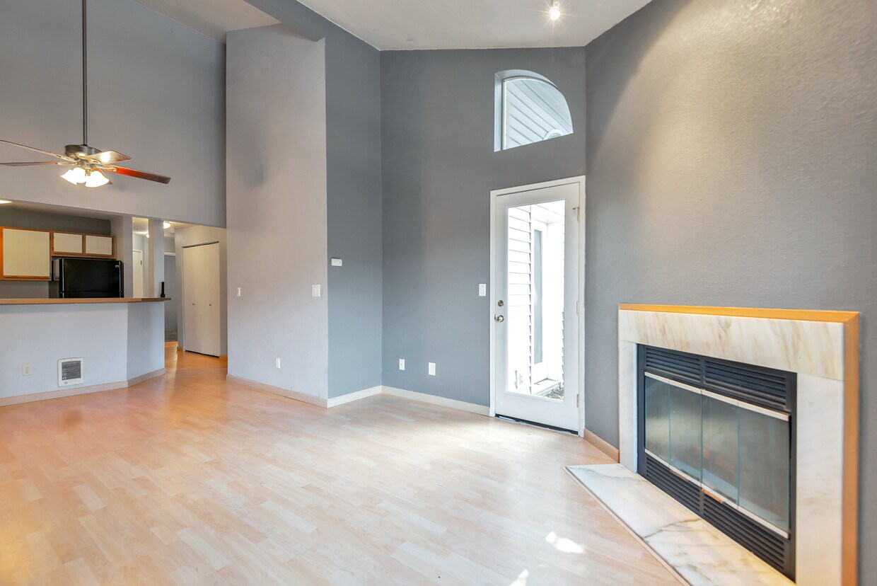 17300 91st Ave NE Unit B301, Bothell, WA 98011 Condo for Rent in