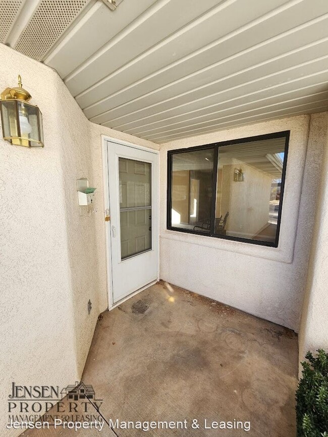 Building Photo - 3 br, 2 bath House - 281 North 300 West