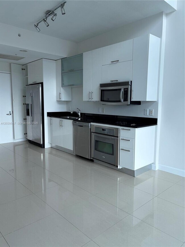 Foto del edificio - 60 SW 13th St