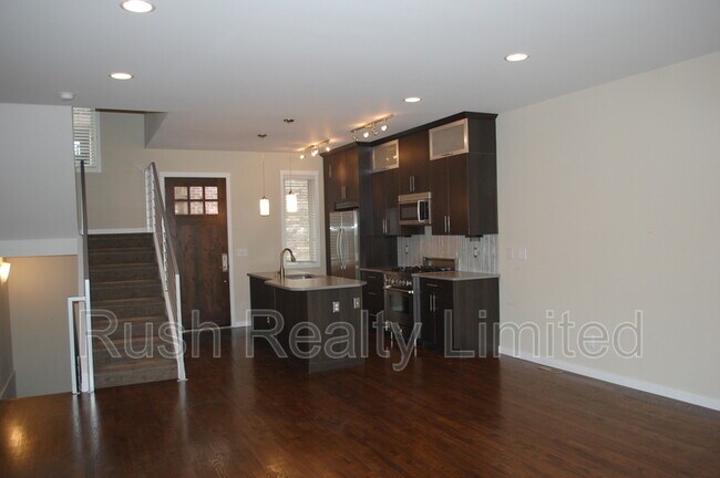 Foto del edificio - 522 University Blvd