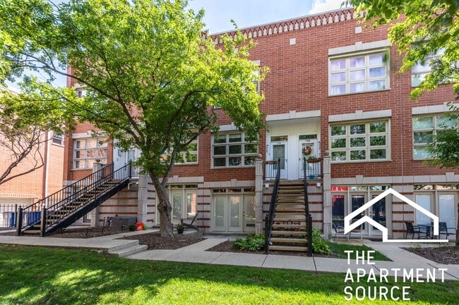 Building Photo - 855 W Erie St