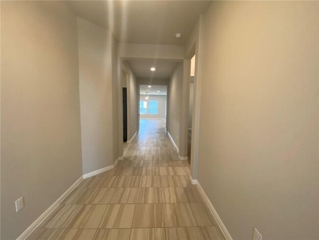 Foto del edificio - 720 Kingston Pl