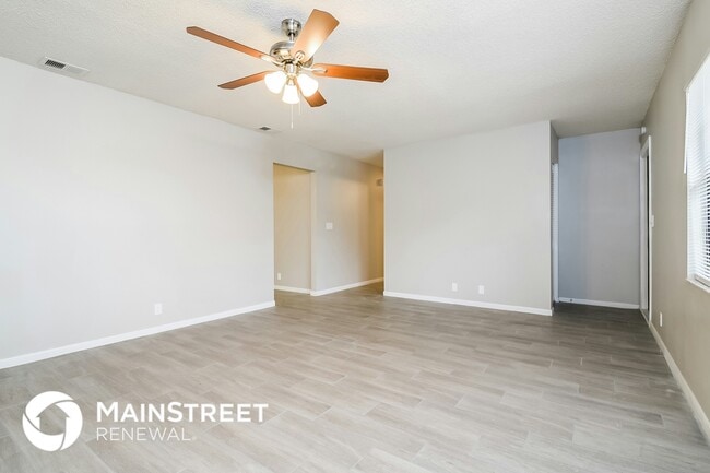 Building Photo - 4440 Olympic Dr