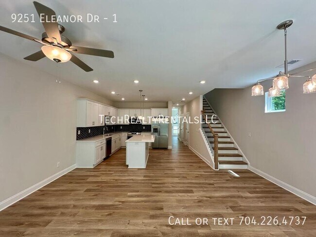 Foto del edificio - 9251 Eleanor Dr