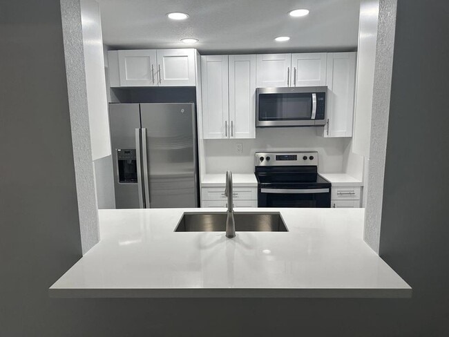 Foto del edificio - 9430 Boca Cove Cir