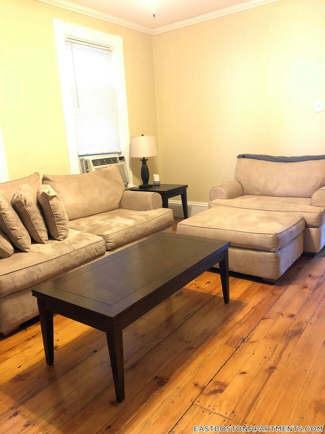 Foto del edificio - 279 Webster St