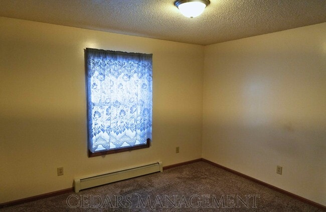 Secondary Bedroom - 12 Cedars