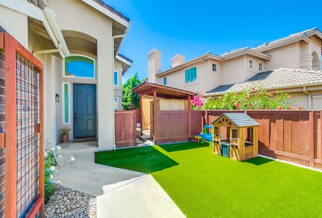 Foto del edificio - Disovery Hills Gem - 4 Bedroom Remodeled H...