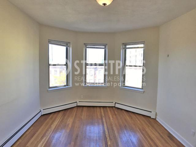 Foto principal - 1 bedroom in Boston MA 02134