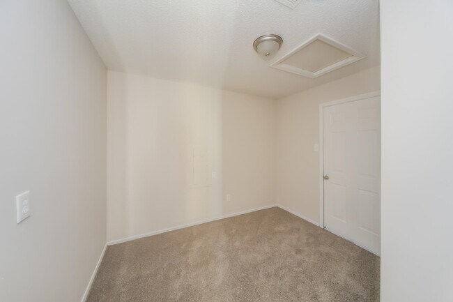 Building Photo - 4368 Burnette Pl