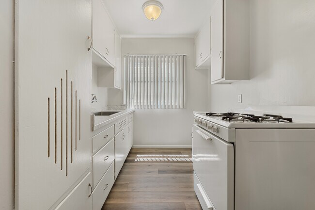 Foto del edificio - Ladera Gardens