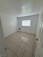 Building Photo - 2452 Stella St