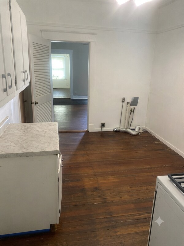 Foto del edificio - 2096 Court Ave
