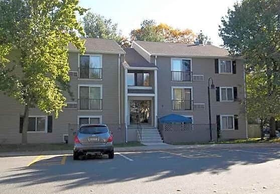 Building Photo - 46 Village Brook Ln