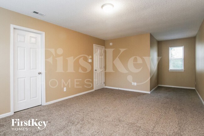 Building Photo - 6609 Black Antler Dr