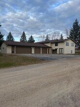 Building Photo - 809 County Rd 2 S