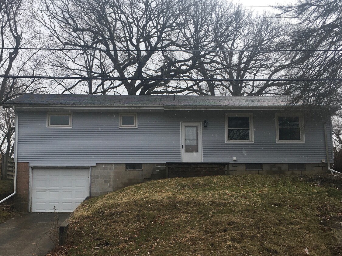 Foto principal - 816 W Webster St