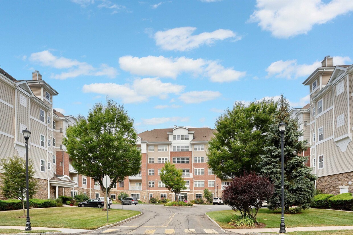 Foto principal - 6116 Warren's Way