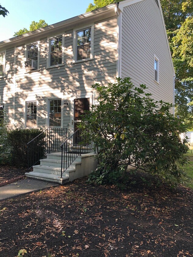 3370 Lafayette Rd Unit 15, Portsmouth, NH 03801 Condo for Rent in