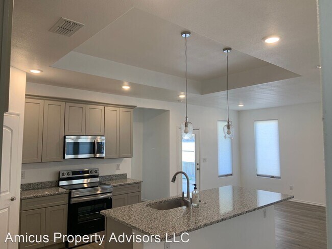 Building Photo - 3 br, 2 bath House - 8904 Winfield Avenue