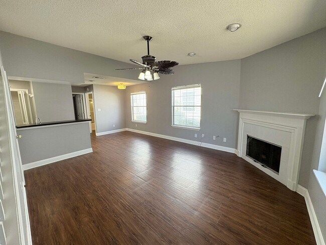 Foto del edificio - 2486 Nugget Ln