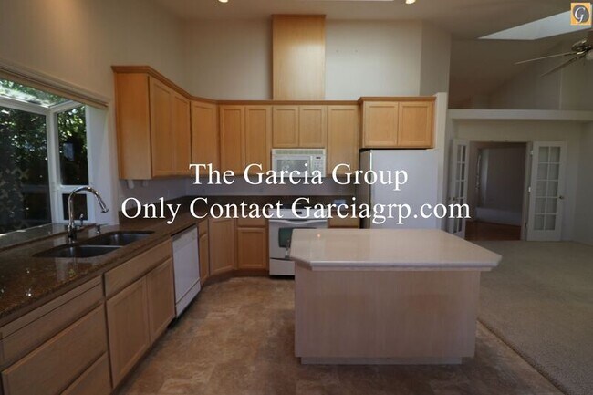 Foto del edificio - 8955 SW Iowa Dr