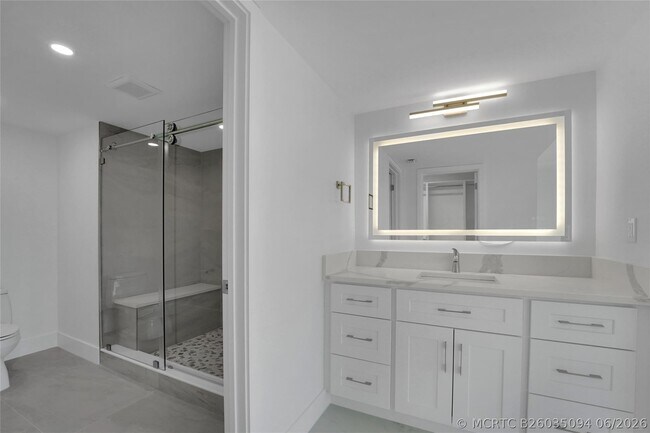 Foto del edificio - 3900 Galt Ocean Dr