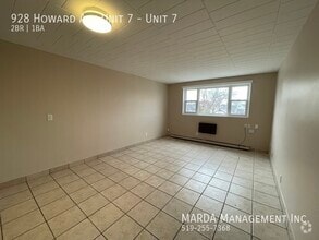 Building Photo - 928 Howard Ave