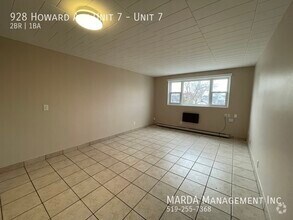 Building Photo - 928 Howard Ave