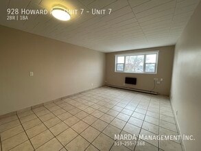 Building Photo - 928 Howard Ave